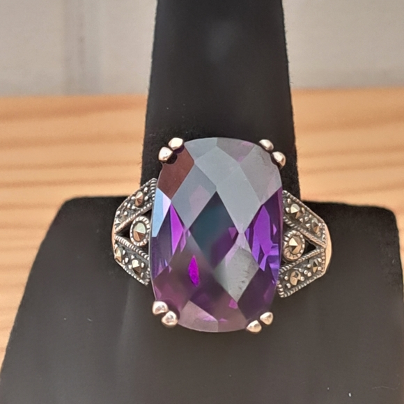 Faceted Genuine Amethyst with Marcasite Stones - Picture 2 of 7